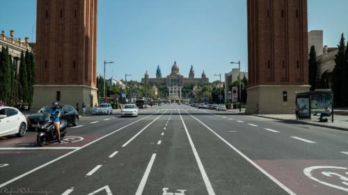 car-Barcelone-plan-de-cinema-par-drone-inspire-2